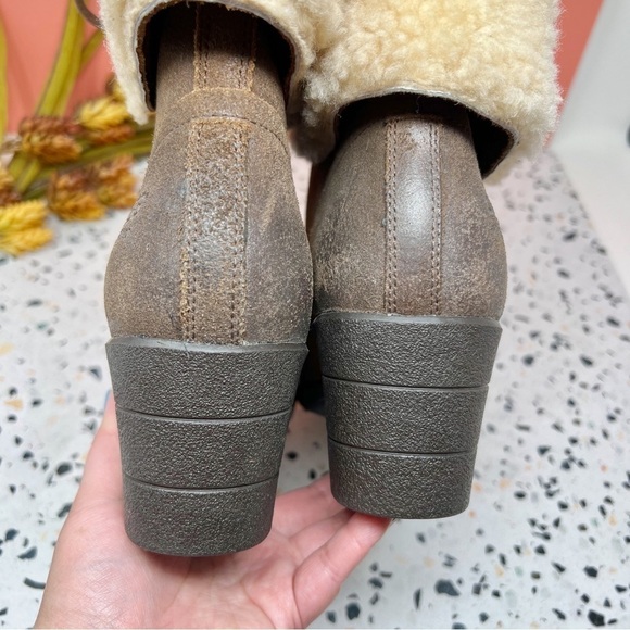NEW Ugg Shearling Zea Cuffed Brown Leather Lace Up Women’s Winter Boots Sz 12 - Picture 10 of 10